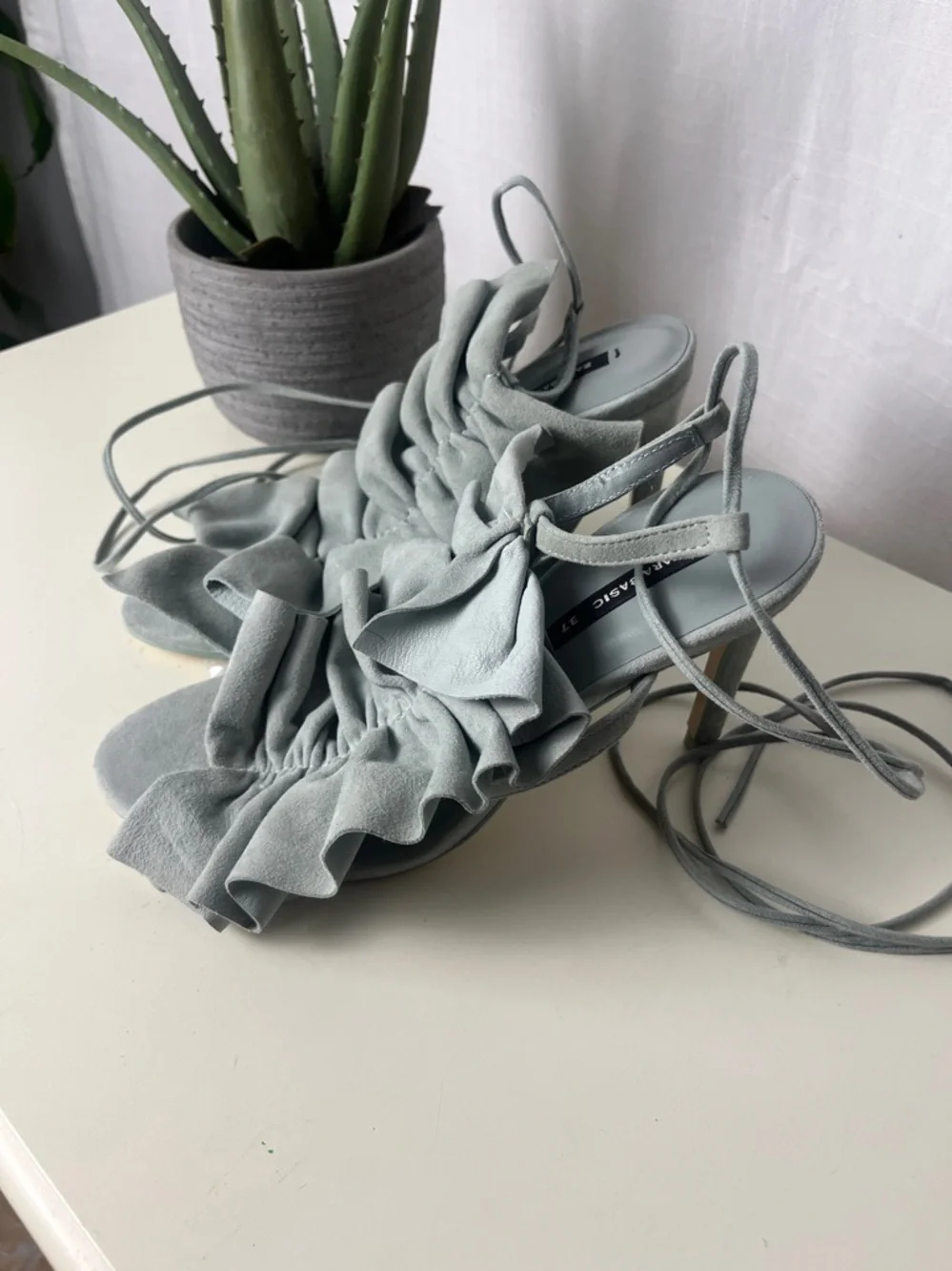 NWT Zara Sage Ruffle Lace-Up Sandals - Picture 2 of 4